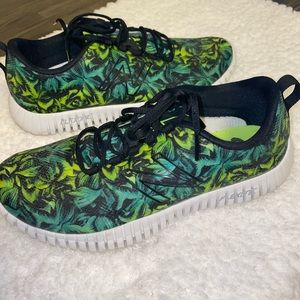 New balance running shoes